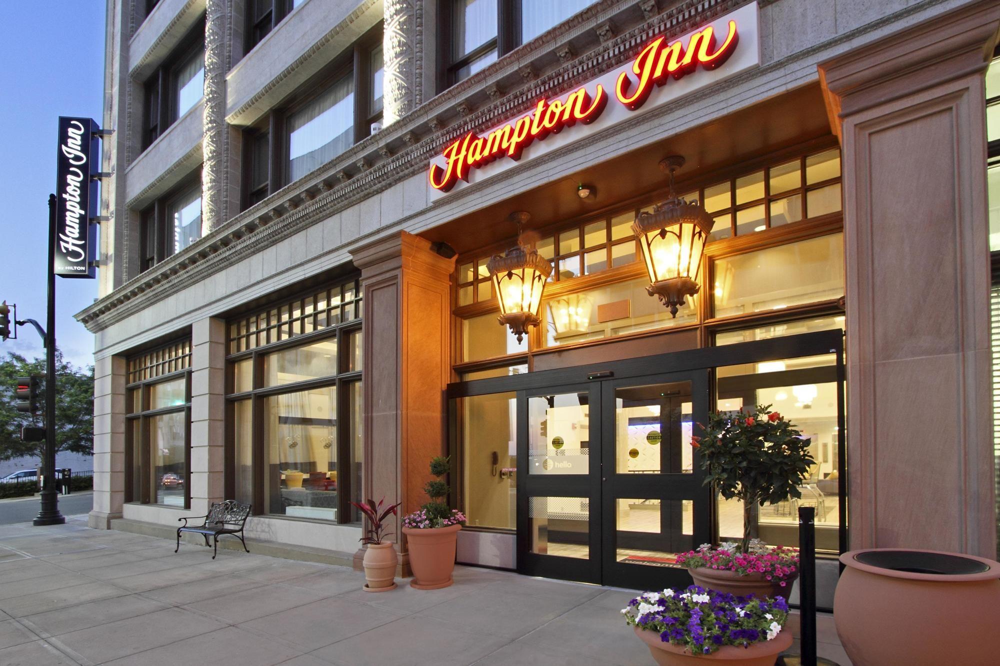 Hampton Inn Kansas City - Downtown Financial District Dış mekan fotoğraf
